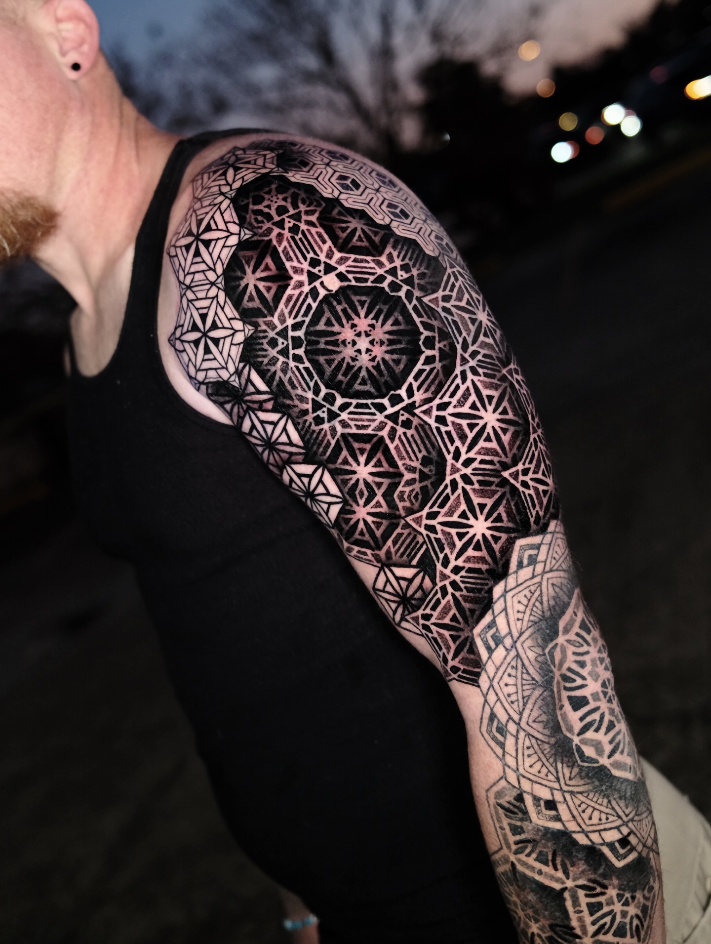 Raul Wesche dotwork tattoo